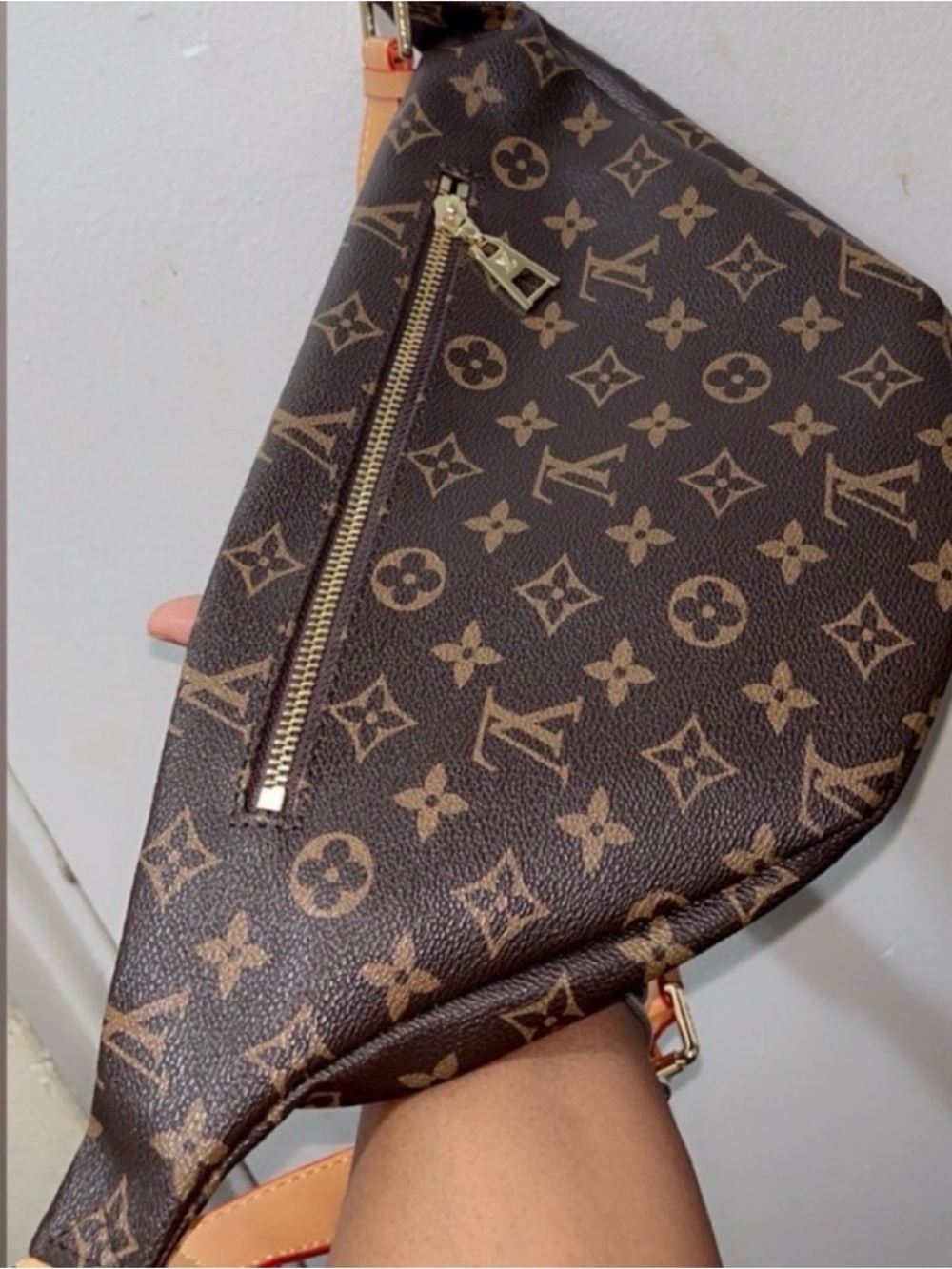 Source Unknown Brown Monogram Belt Bag with Tan Trim - Picture 4 of 4